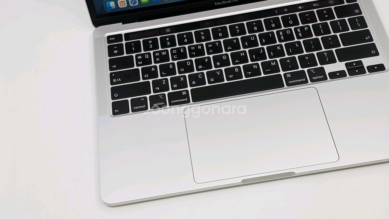 (중고)2020 맥북프로13 I7/16GB/512GB 실버 노트북 풀박스 깔끔한제품--1