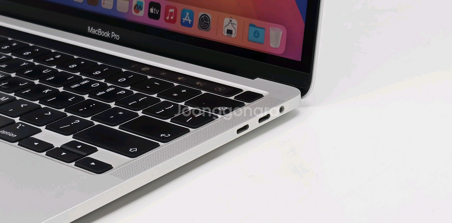 (중고)2020맥북프로 13인치 32GB 512GB 실버 풀박스 노트북 i7 인텔맥--4