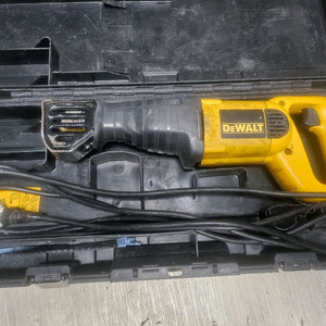 디월트 왕복톱 컷쏘