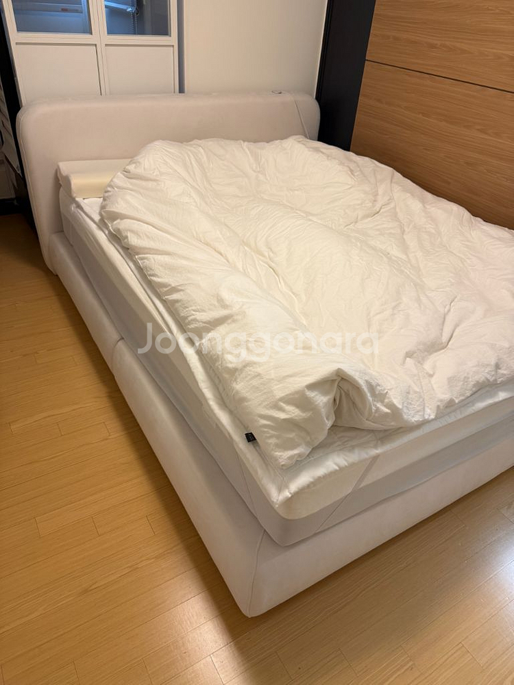 먼데이하우스 CLOUD 클라우드 아쿠아텍스 아이보리 침대 프레임 Q/K 일반헤드형--0