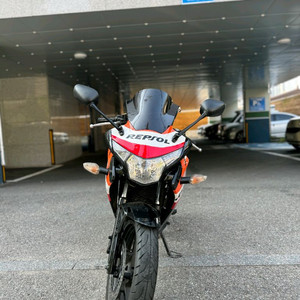 cbr125cc 스포츠바이크 이미지