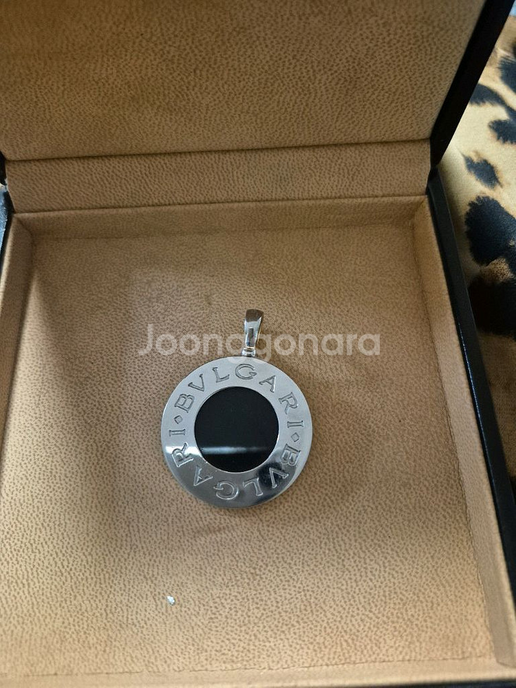 정품 불가리 18k 펜던트 양면 오닉스.라피스라줄리--0