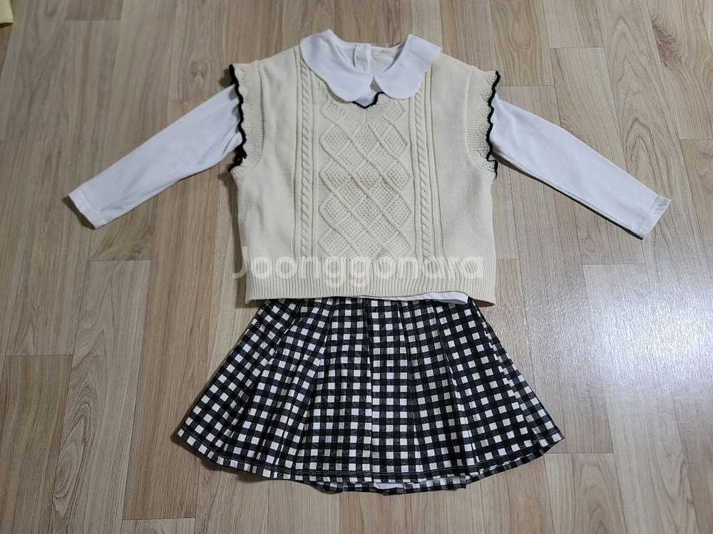 여아140~150일괄11장.무스탕코트.셀덴조끼.크록스원피스.컬리수셋업 등.여아겨울가을옷.상태좋아요~--2