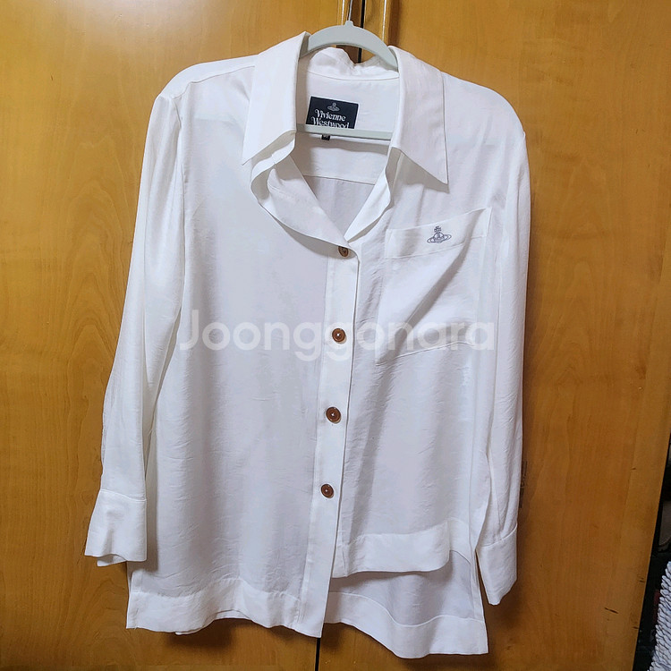 비비안웨스트우드 화이트 셔츠--0