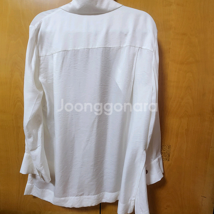 비비안웨스트우드 화이트 셔츠--7