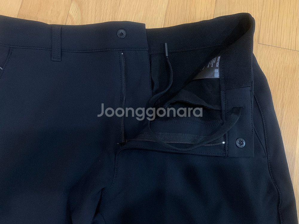 유니클로 남성 웜스트레치팬츠 바지 31.5인치 까지 미착용--1