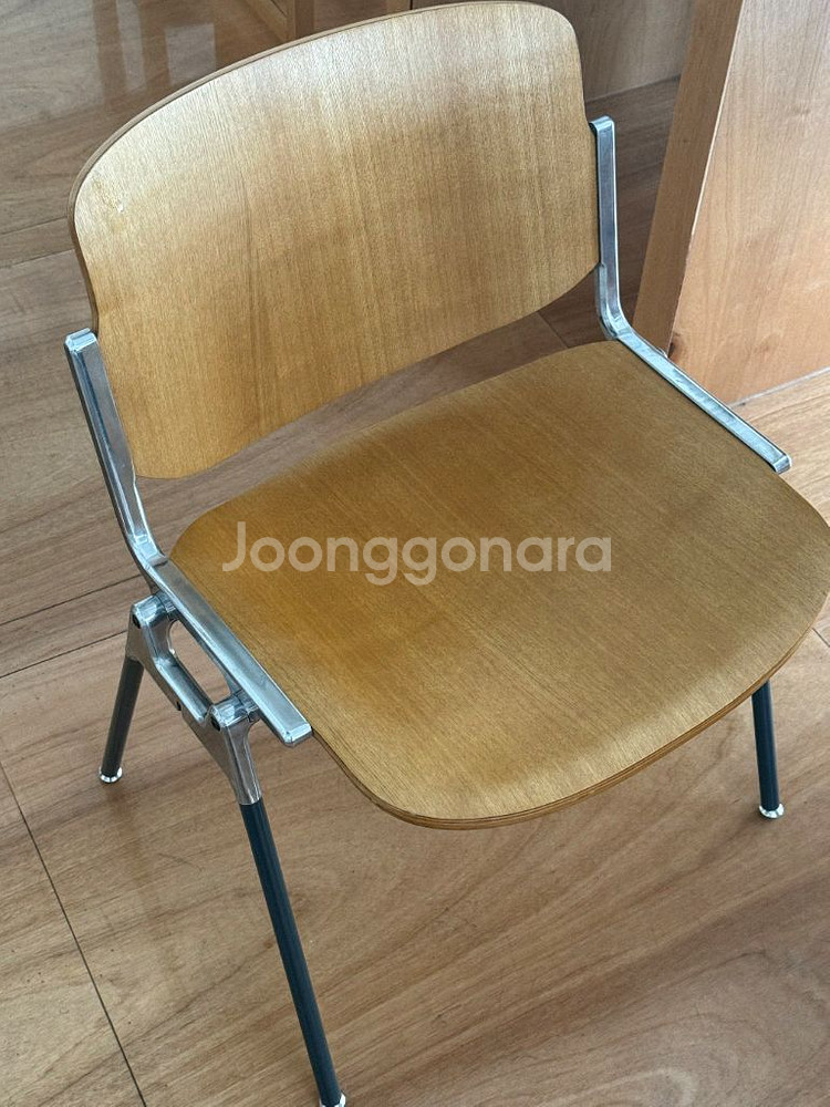 카페 인테리어 테이블 의자--6