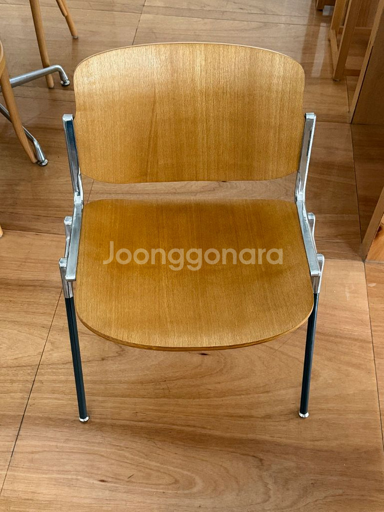 카페 인테리어 테이블 의자--7