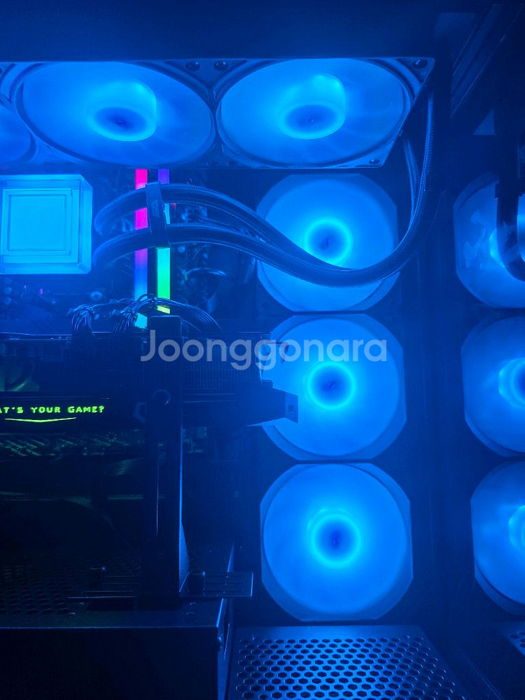 9800x3d 5070 고사양 하이엔드 게이밍 컴퓨터 팝니다--2