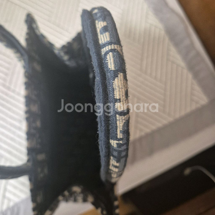 디올 북토트 블루 스몰백--4