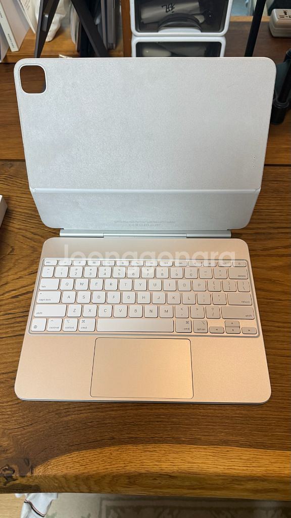 아이패드 매직 키보드 M4 13인치 용 (영자판)--2