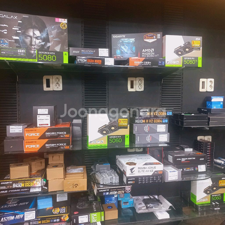 DDR5 32GB AMD 9950X3D 국내정품 미개봉신품--1