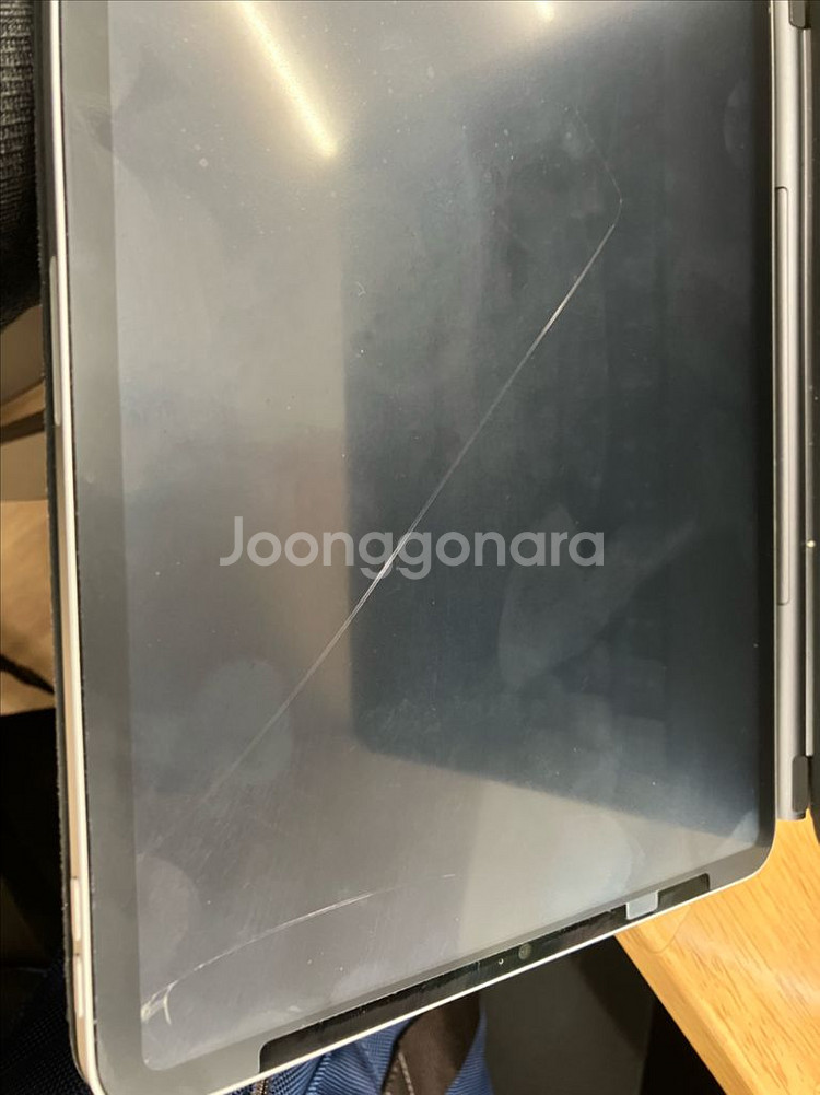 아이패드 프로 M2 11인치 128GB+매직키보드--9