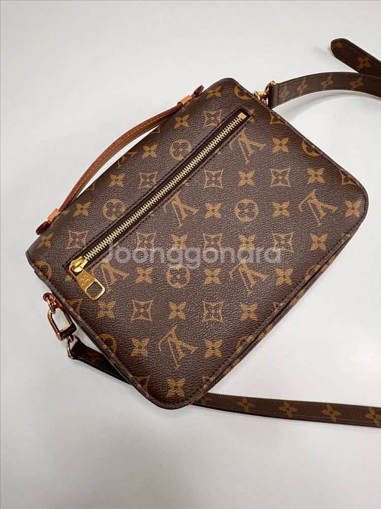 루이비통 포쉐트 메티스--6