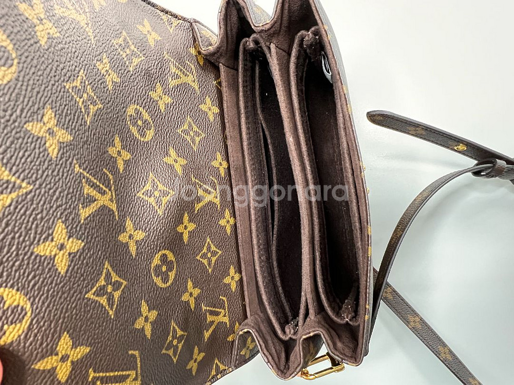 루이비통 포쉐트 메티스--5