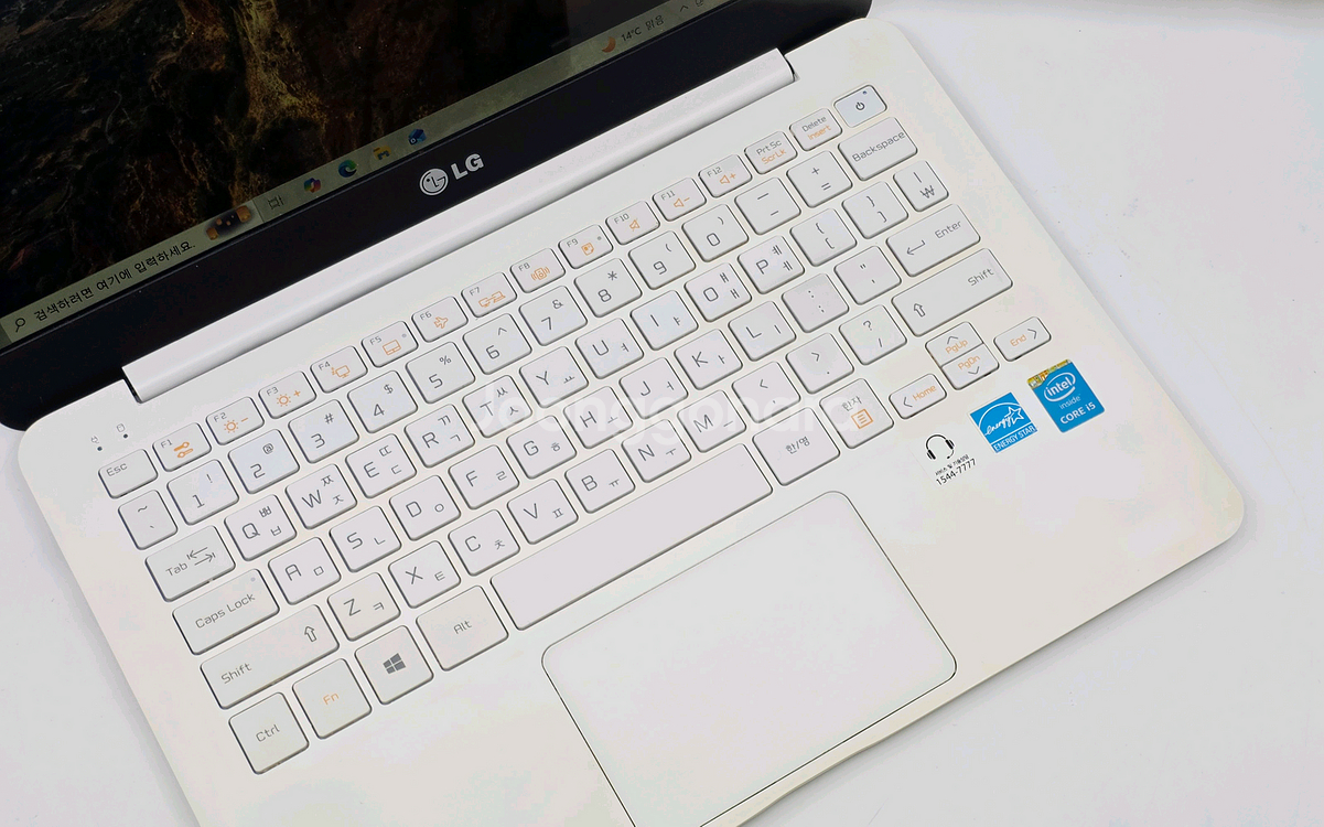 급처(중고)LG그램 13인치 인텔 i5 13Z940-GT50KN 그램 신형로고 교체--2