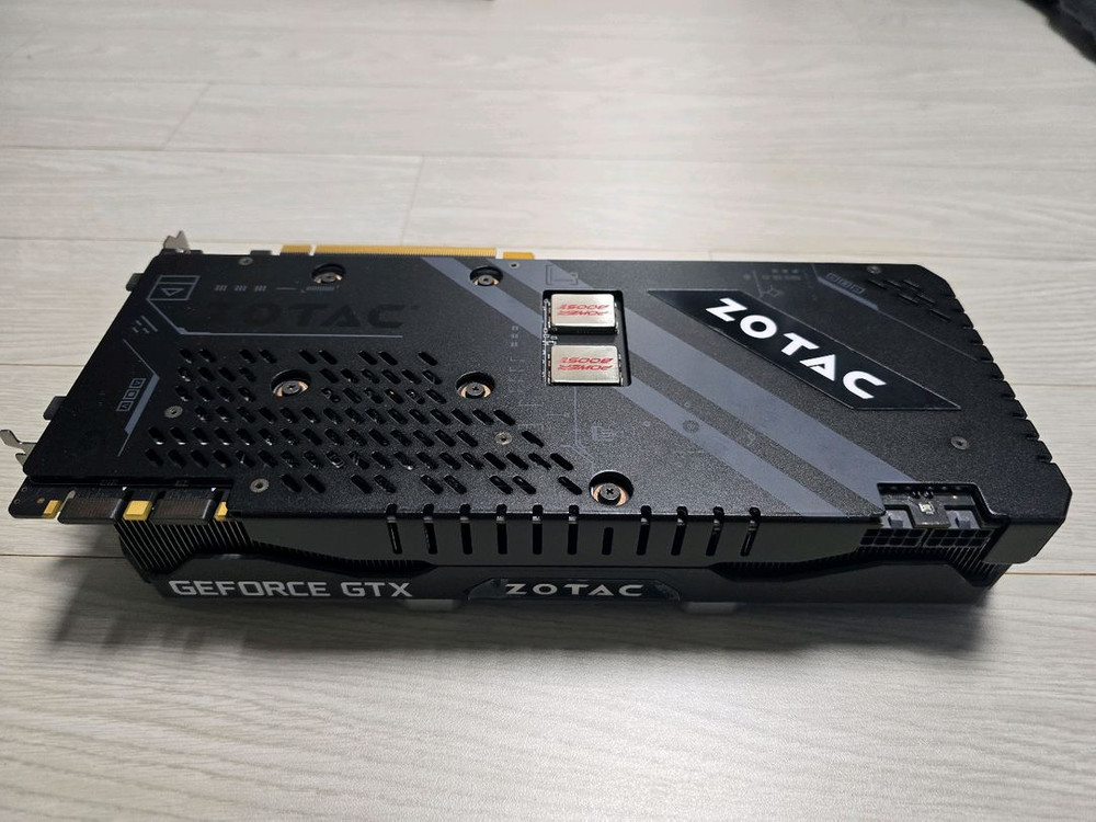 zotac 지포스 GTX 1080Ti amp extreme edition--1