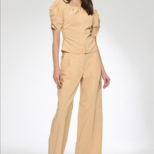 오브제 셔링장식 짚업 반팔 블라우스 55