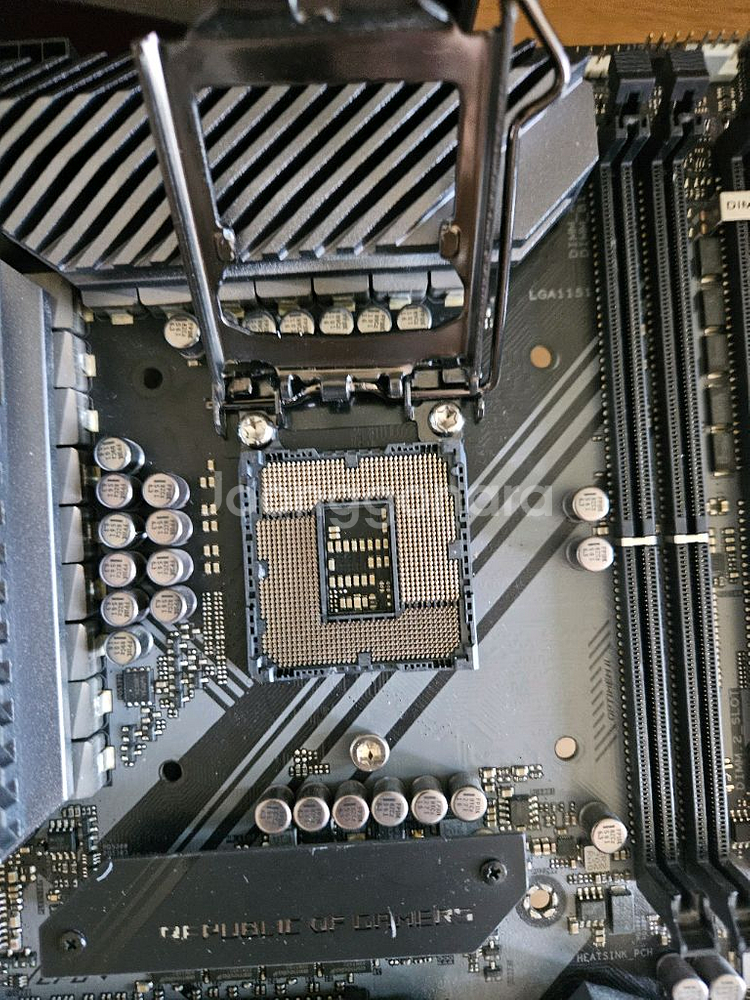 ASUS MAXIMUS XI apex 에이팩스 판매합니다.--2