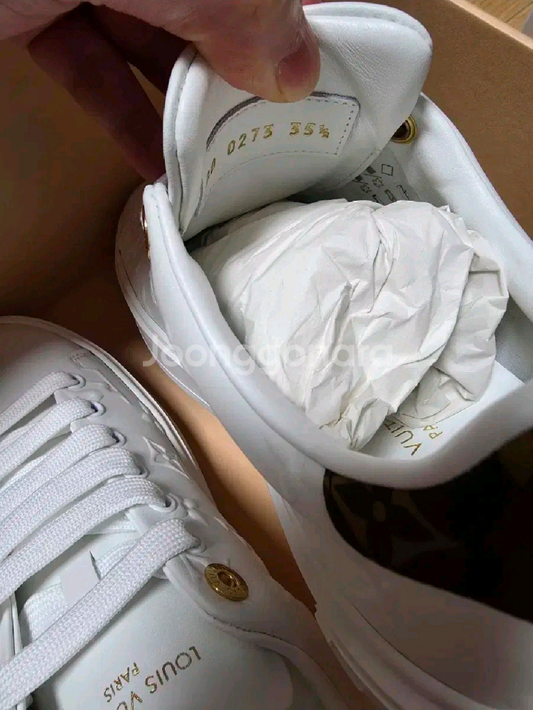 * 루이비통 타임아웃 스니커즈 35.5사이즈 새제품--6