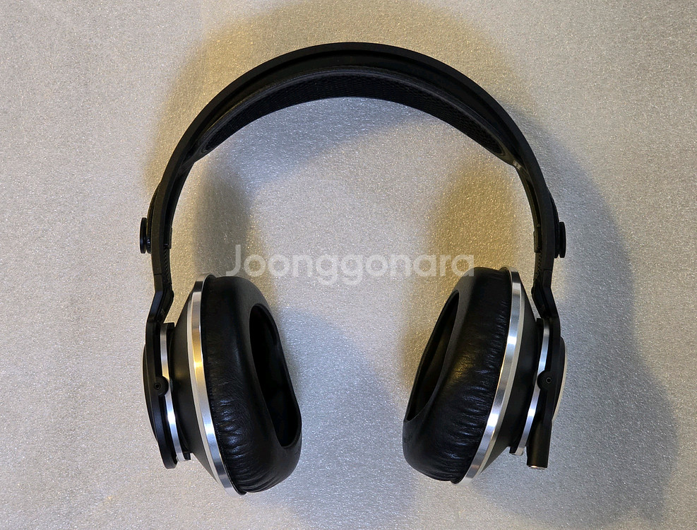 akg k872 밀폐형 헤드폰--1