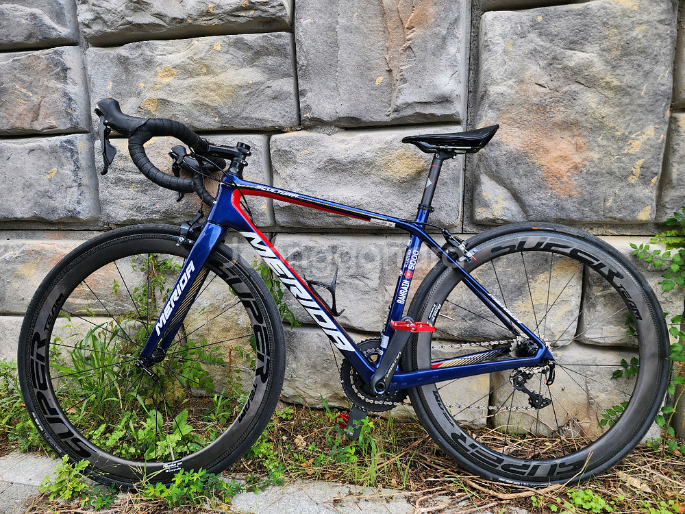 2018 메리다 스컬트라5000 팀바레인 판매합니다--0