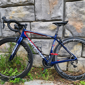 2018 메리다 스컬트라5000 팀바레인 판매합니다