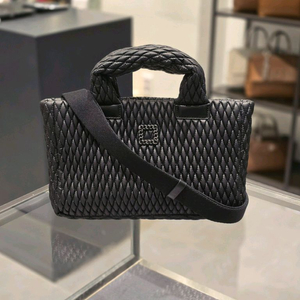 루즈앤라운지 럭스 퀼팅 쓰리웨이 가방 새상품