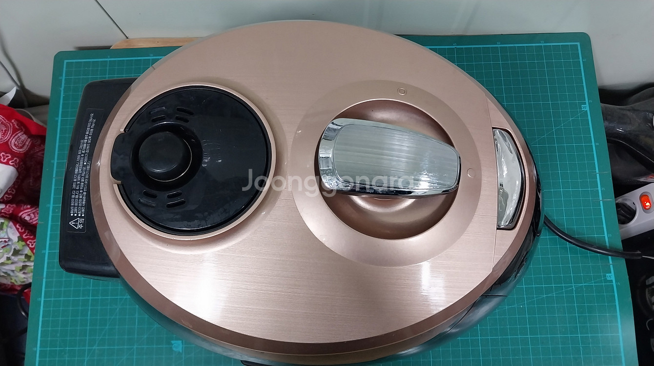 쿠첸 6인용 압력밥솥 CJS-FC0604F--5