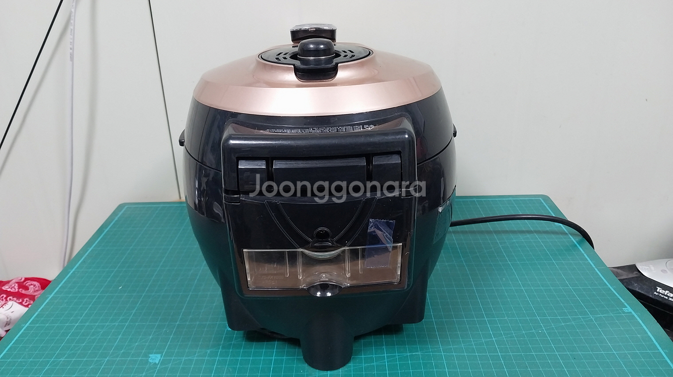 쿠첸 6인용 압력밥솥 CJS-FC0604F--7