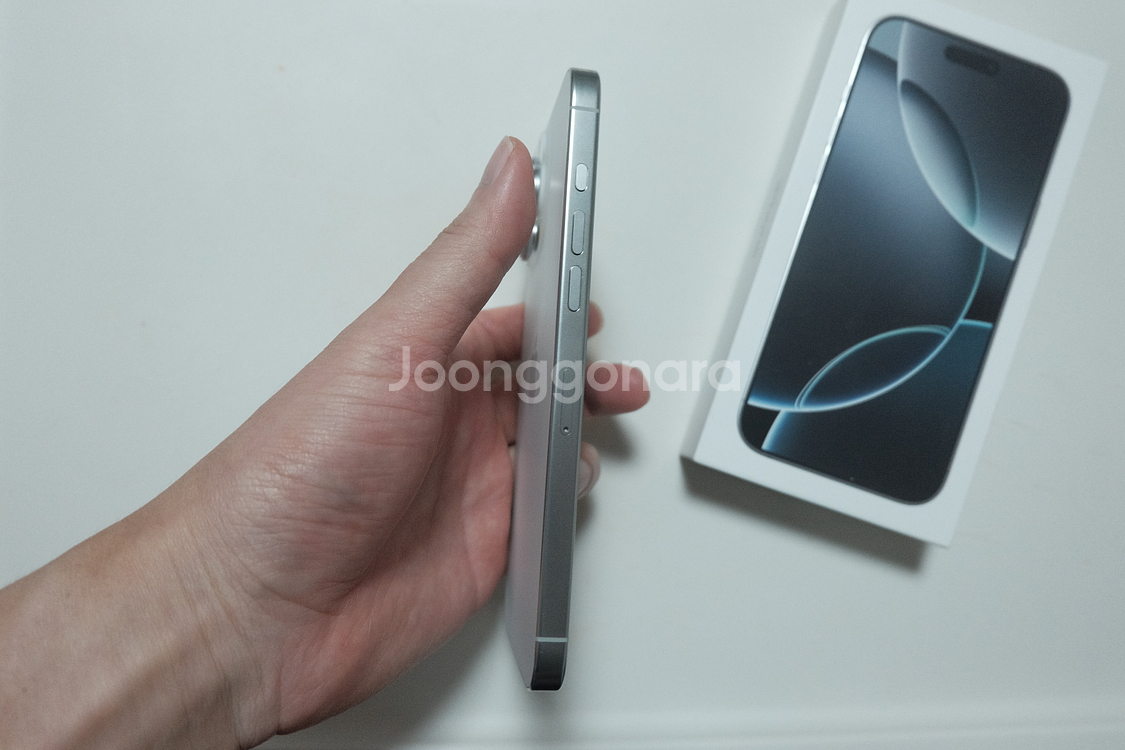 아이폰 16 프로 맥스 화이트 티타늄 256GB 홍콩판--2