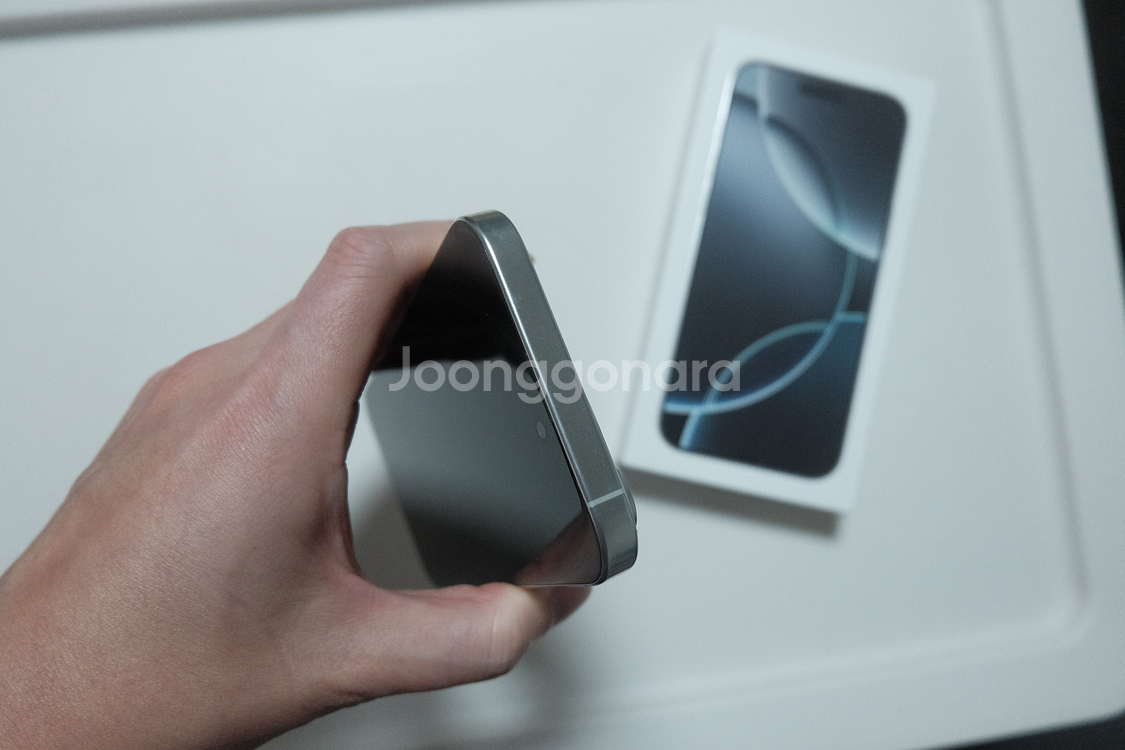 아이폰 16 프로 맥스 화이트 티타늄 256GB 홍콩판--5