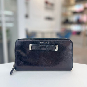 [중고명품 럭스올 울산점]프라다 레더 리본 장지갑 블랙 1M0506