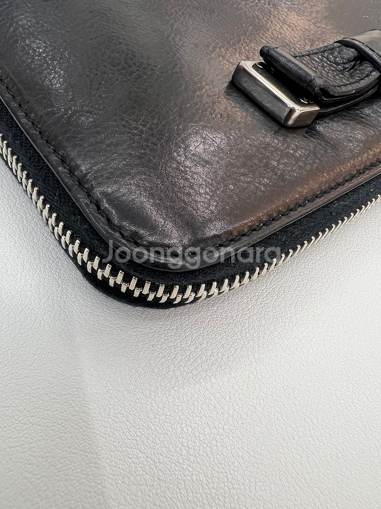 [중고명품 럭스올 울산점]프라다 레더 리본 장지갑 블랙 1M0506--7