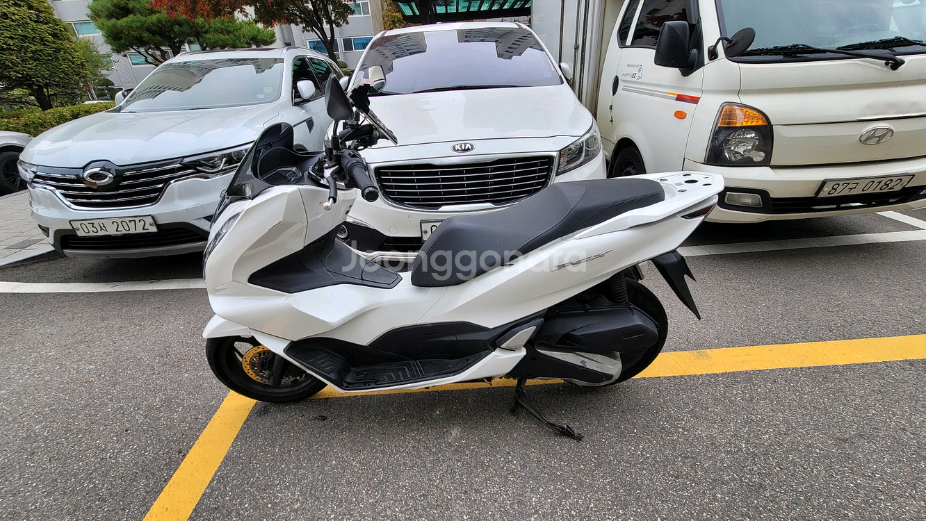 혼다 PCX125 스쿠터--1