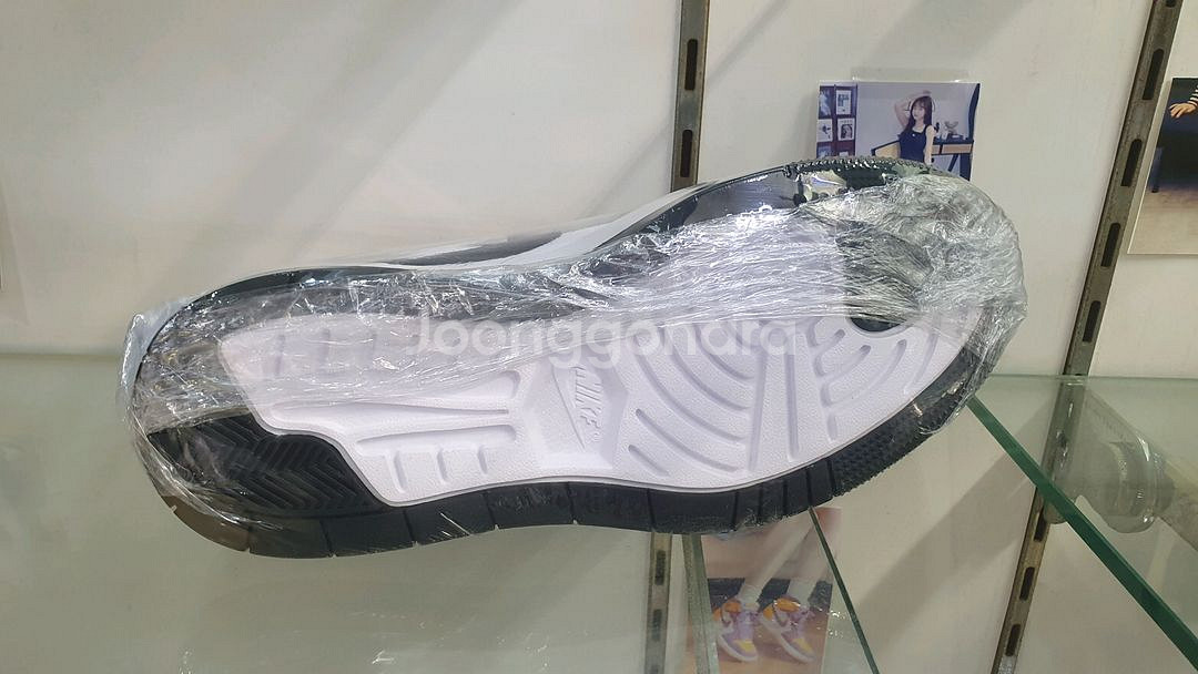 조던1 로우 키높이 플랫폼 검흰 235, 240새상품--4