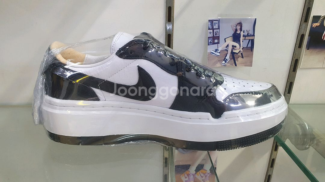 조던1 로우 키높이 플랫폼 검흰 235, 240새상품--3