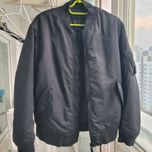 유니클로 ma-1항공점퍼