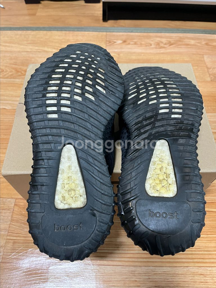 아디다스 이지 부스트 350 v2 트리플 블랙 논리플렉티브 (255) 중고 팝니다--6