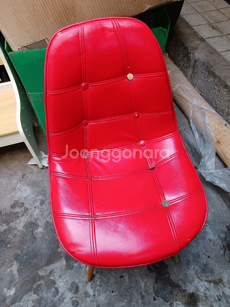 모던한 디자인 의자 2개,500와트 파워2개--0