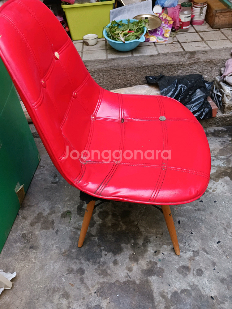 모던한 디자인 의자 2개,500와트 파워2개--1