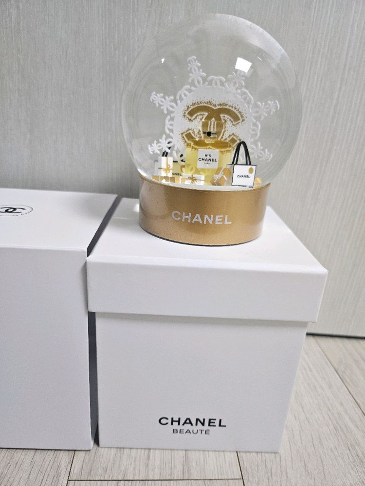 정품) 샤넬 2024 스노우볼 (코스메틱)--4