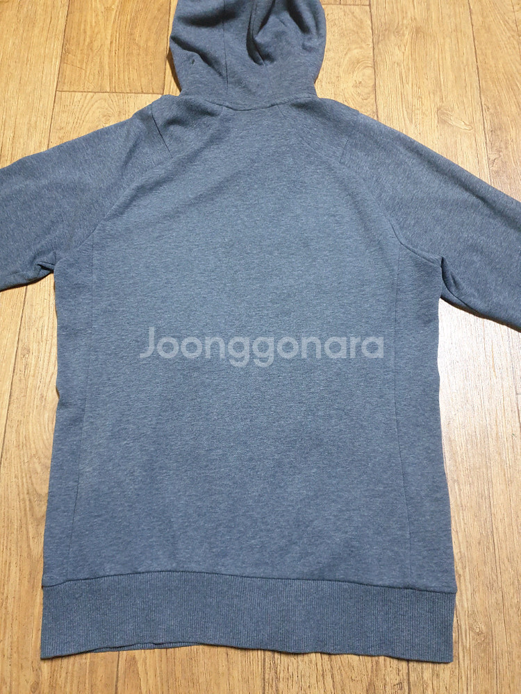 1085 뉴발란스 운동복 후드집업95 사이즈입니다--4