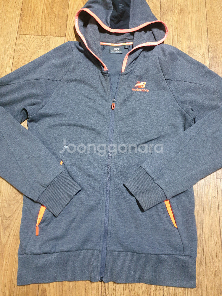 1085 뉴발란스 운동복 후드집업95 사이즈입니다--11