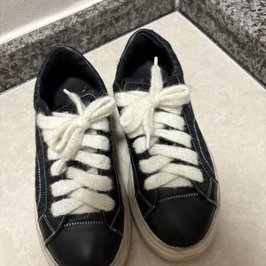 아동 디올 스니커즈 35사이즈