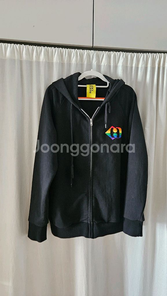 럭키슈에뜨 후드 집업--0