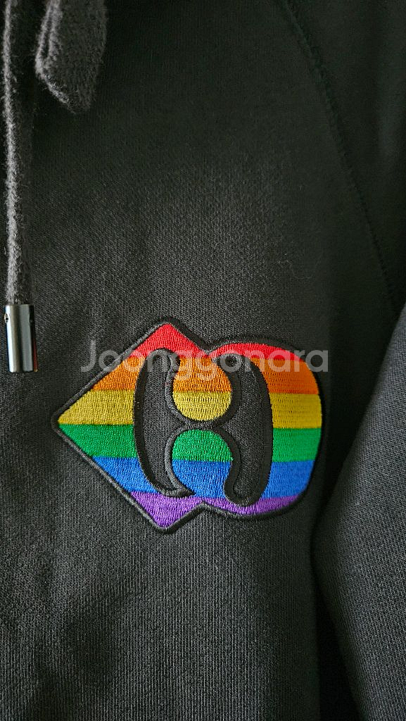 럭키슈에뜨 후드 집업--2