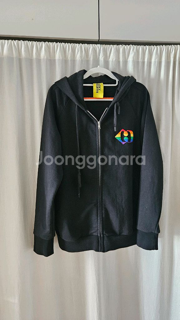 럭키슈에뜨 후드 집업--4