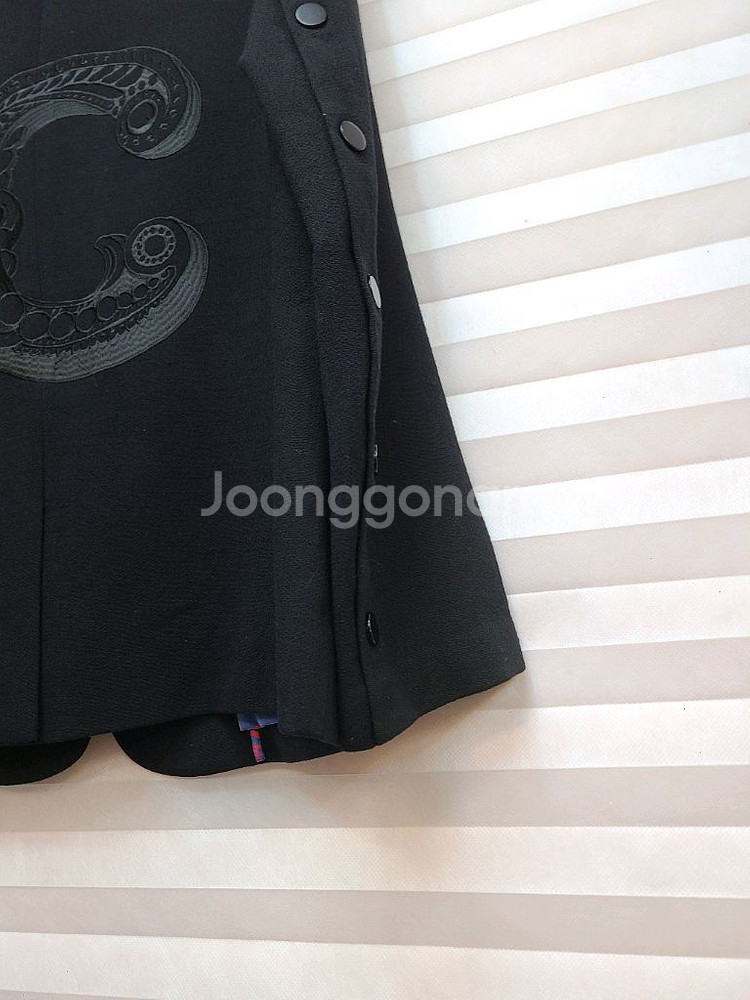 럭키슈에뜨> 울98 투버튼 자켓--6