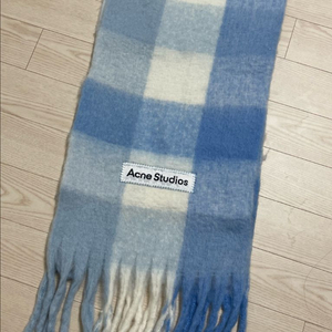 아크네스튜디오 체크 머플러 블루 스카프 목도리